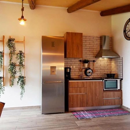 דירות Agios Nikolaos  Loft By The Sea-Agios Nikolaos-Lefkada מראה חיצוני תמונה